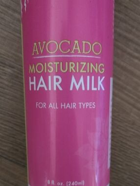 Mielle Avocado Moisturizing Hair Milk - Pink